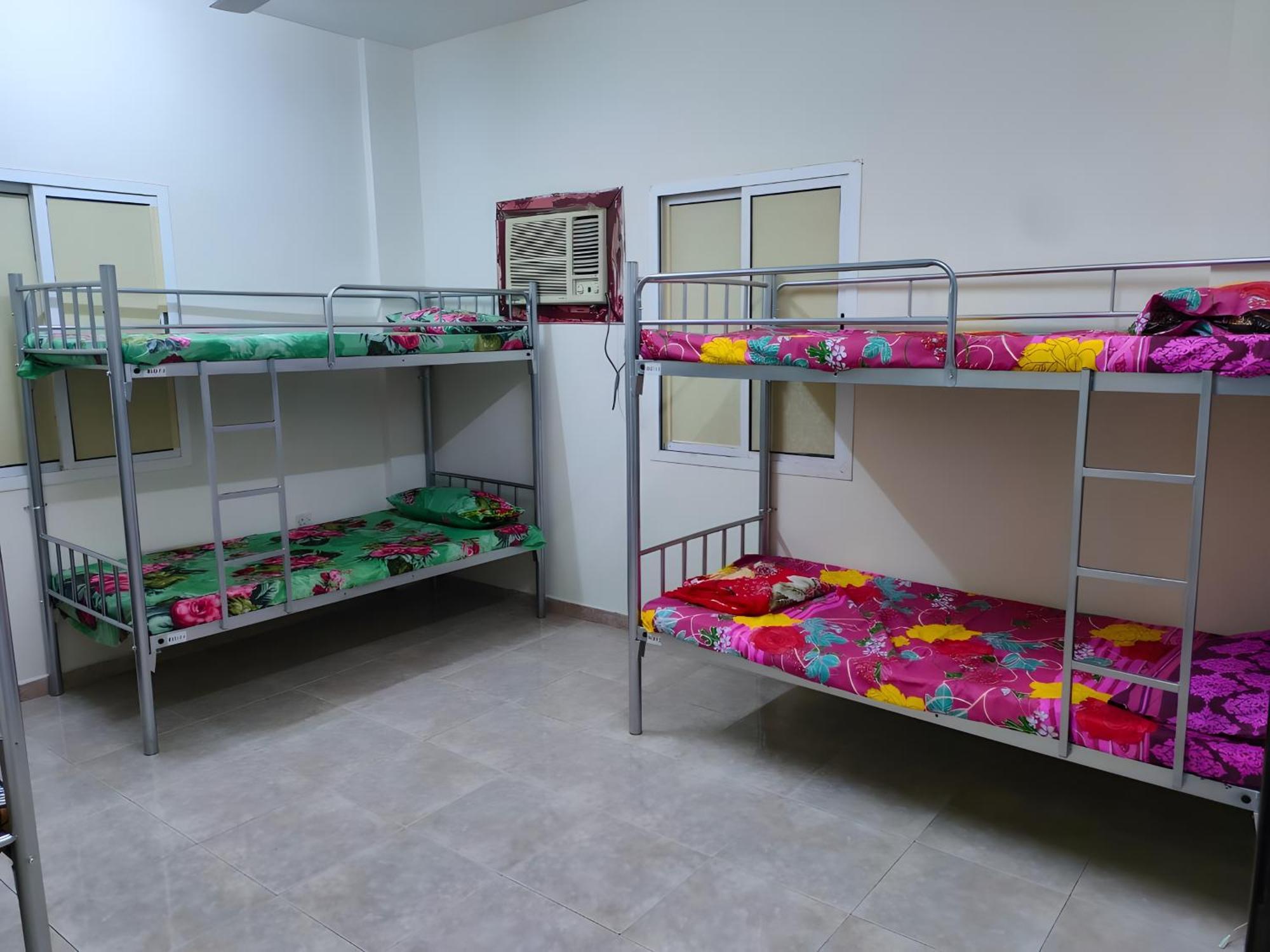 Backpackers * Muscat